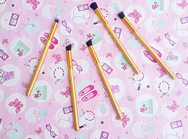 HIGH GRADE GOLD MAKEUP BRUSH KIT FROM BORNPRETTY 6
