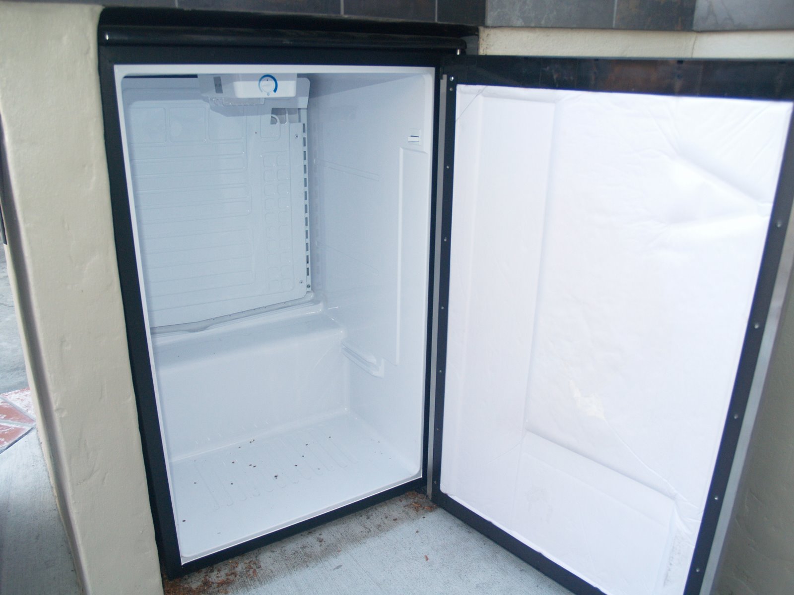 Guess What? Kegerator conversion of Danby minifridge