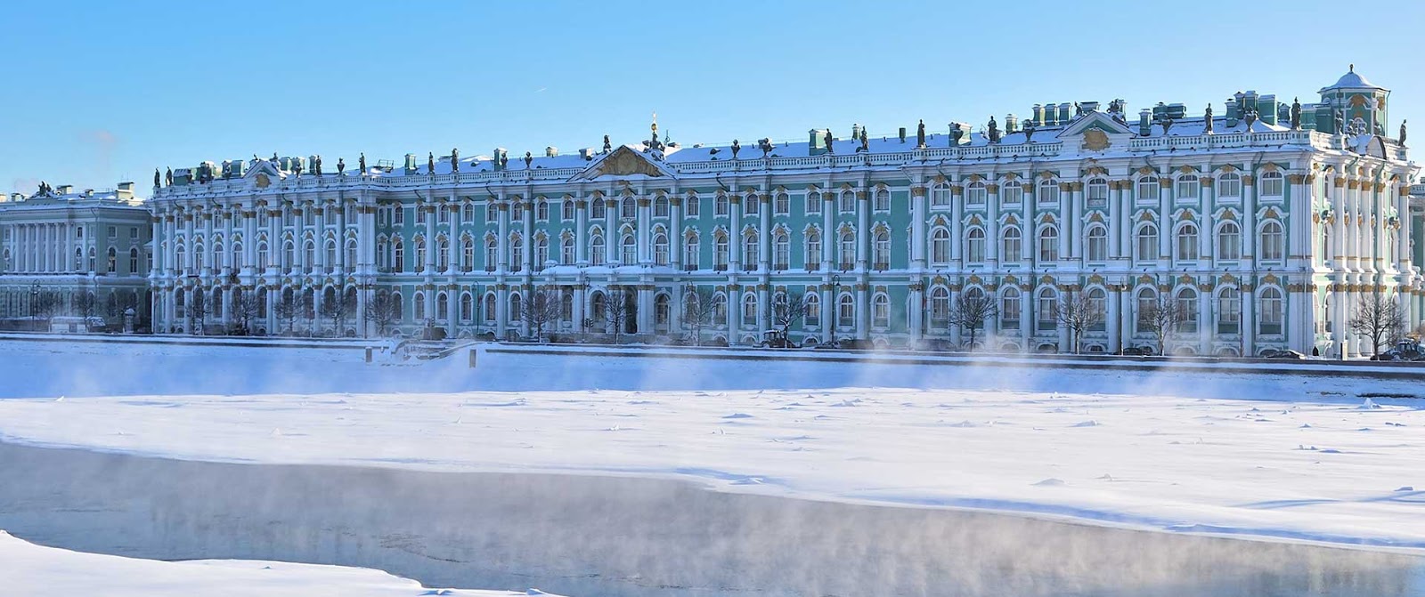 Летний дворец Екатерины в Санкт-Петербурге зимой