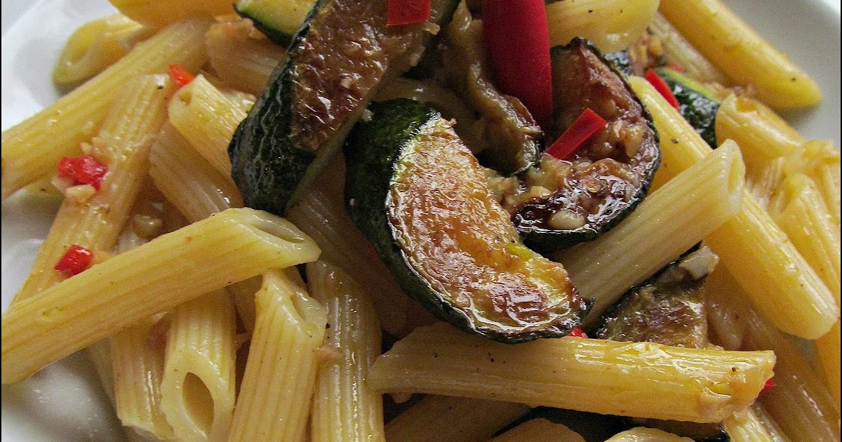 Wildes Poulet: Sommer in der Toscana - Penne mit Zucchini und Knoblauch