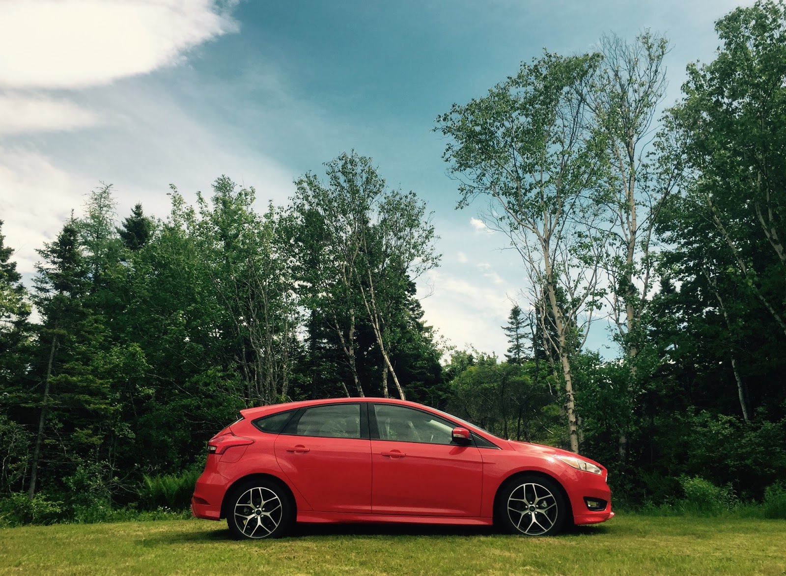2015 Ford Focus SE Hatchback Review - Charming Chassis Continues To ...