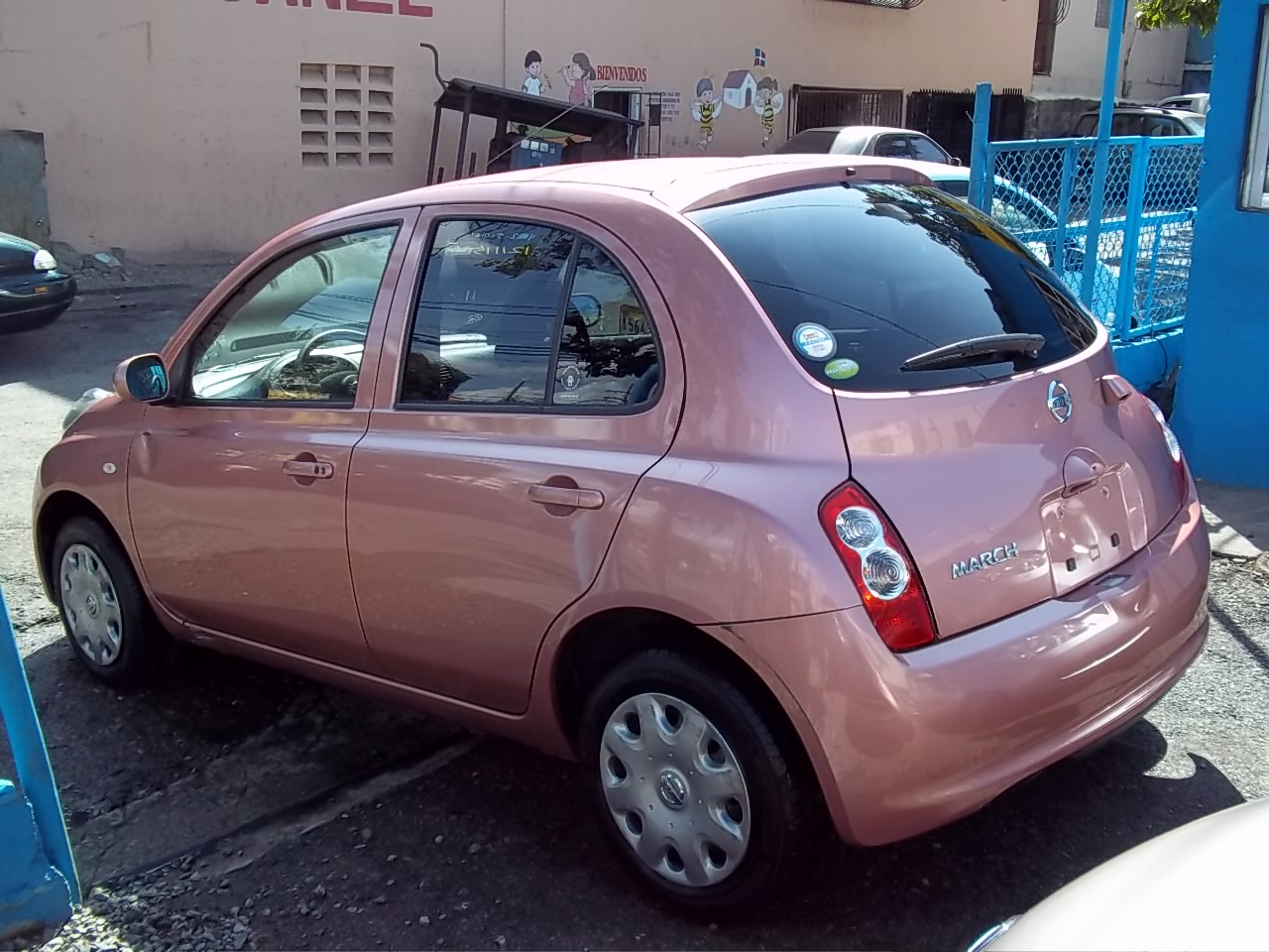 Nissan march 2008