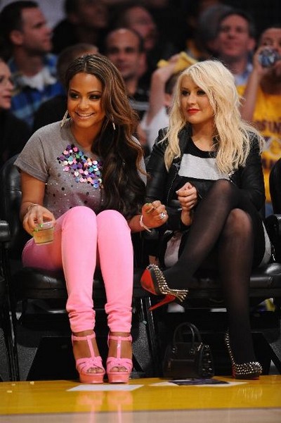 Pasion Por Christina Aguilera: Xtina en los juegos de los Lakers (30/03/12)