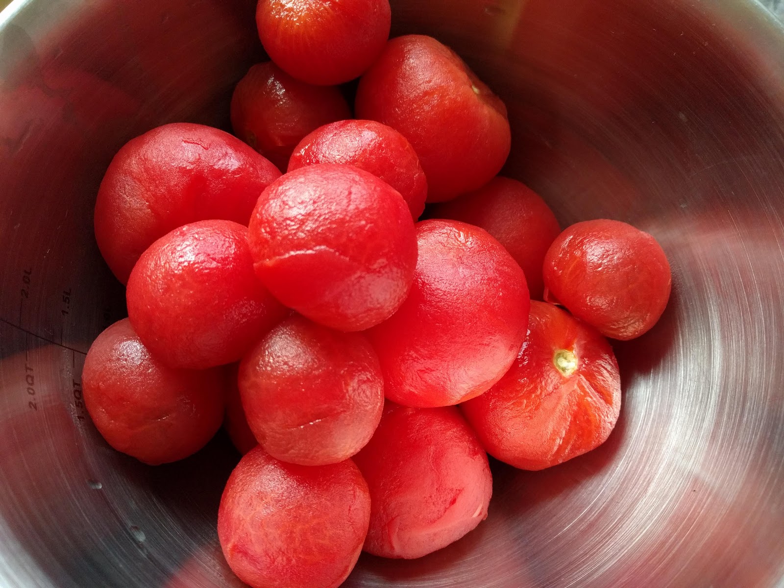 - Eingekochte Tomaten mit gegrillten Paprika - Eingekochte Tomaten mit gegrillten Paprika