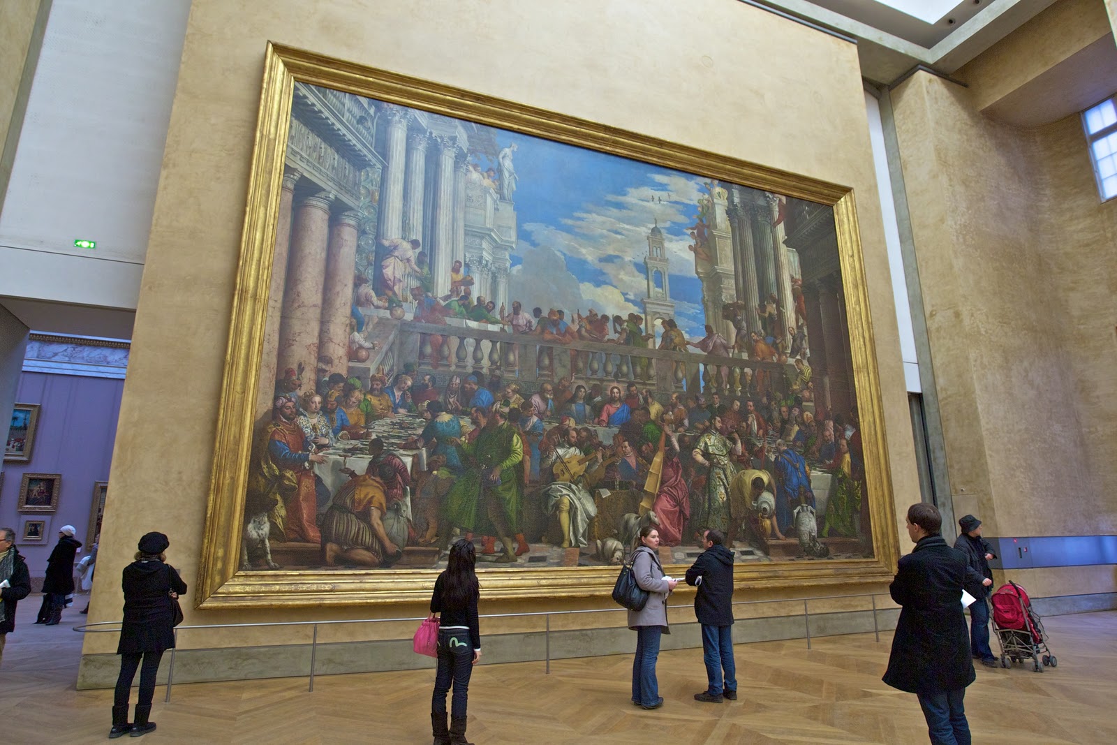 Определите вид сигнала в предложенной ситуации картина в музее искусства