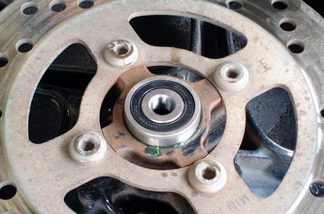 Teknik merawat bearing roda motor supaya infinit Tips Agar Bearing Roda Motor Tidak Cepat Rusak