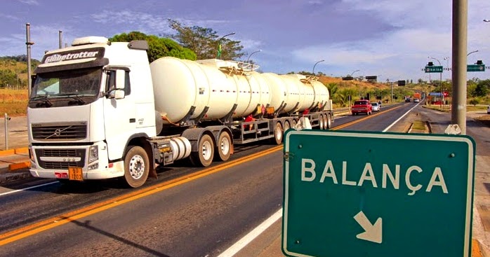 Governo Federal suspende a pesagem de caminhões em rodovias federais