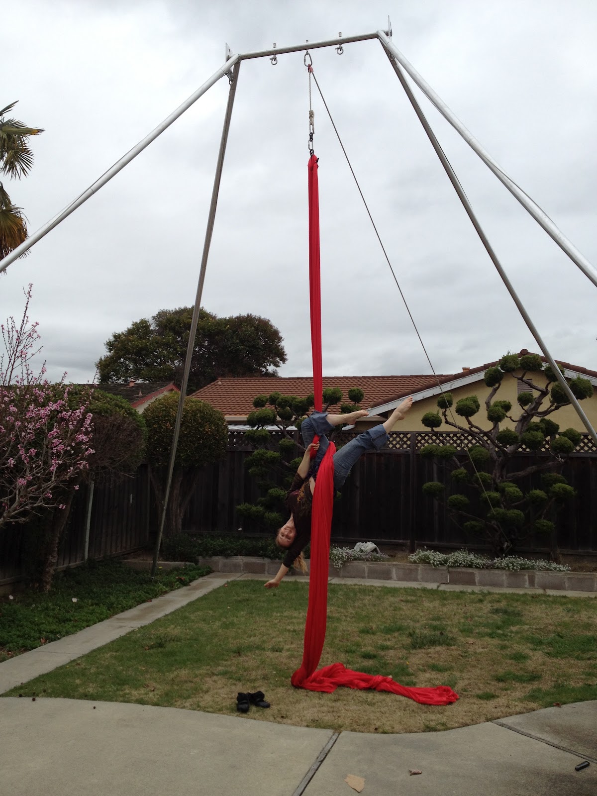 Fire Pixie Fire Performance Free Standing Aerial Rig First time