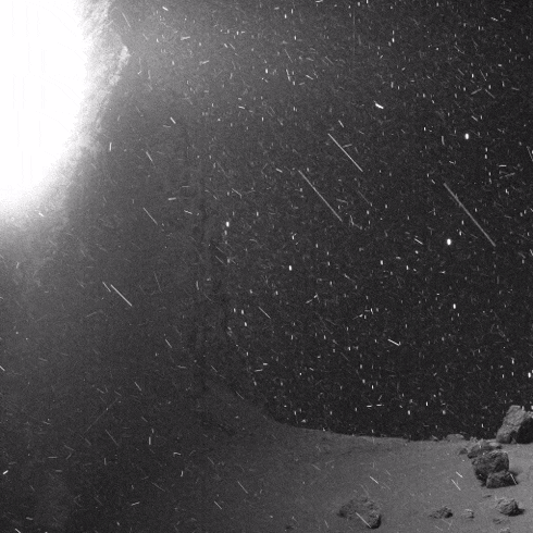 Superfície do cometa 67P-C-G registrada por apenas 25 minutos, pelo pusador Philae - ESA - landru79