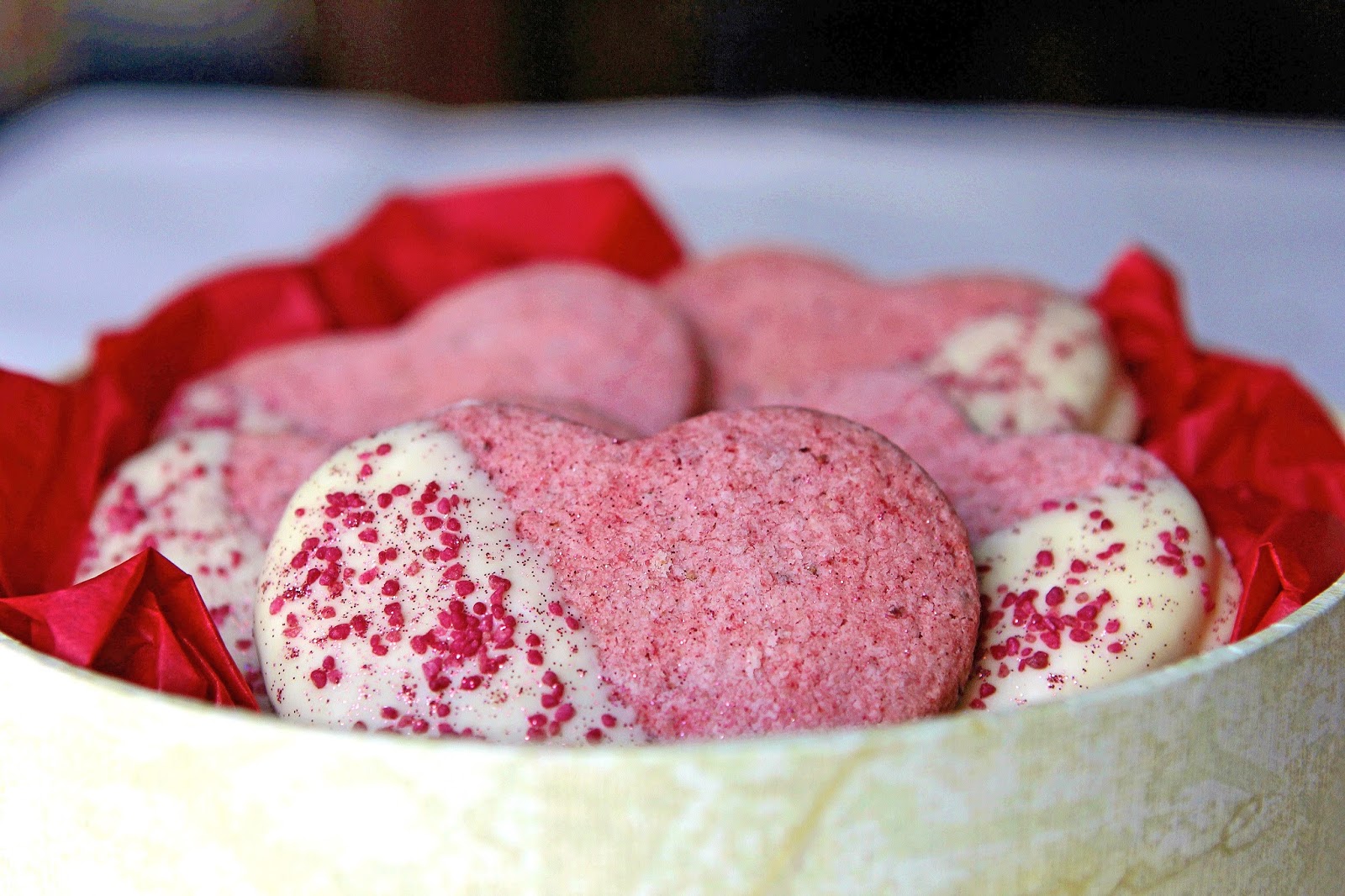 Gluten Free Alchemist Strawberry & White Chocolate Hearts (gluten free
