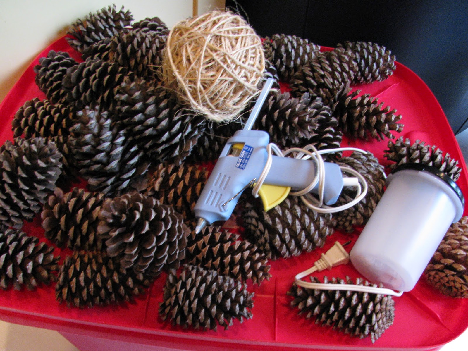 MAY DAYS: Make A Fall Pinecone Garland