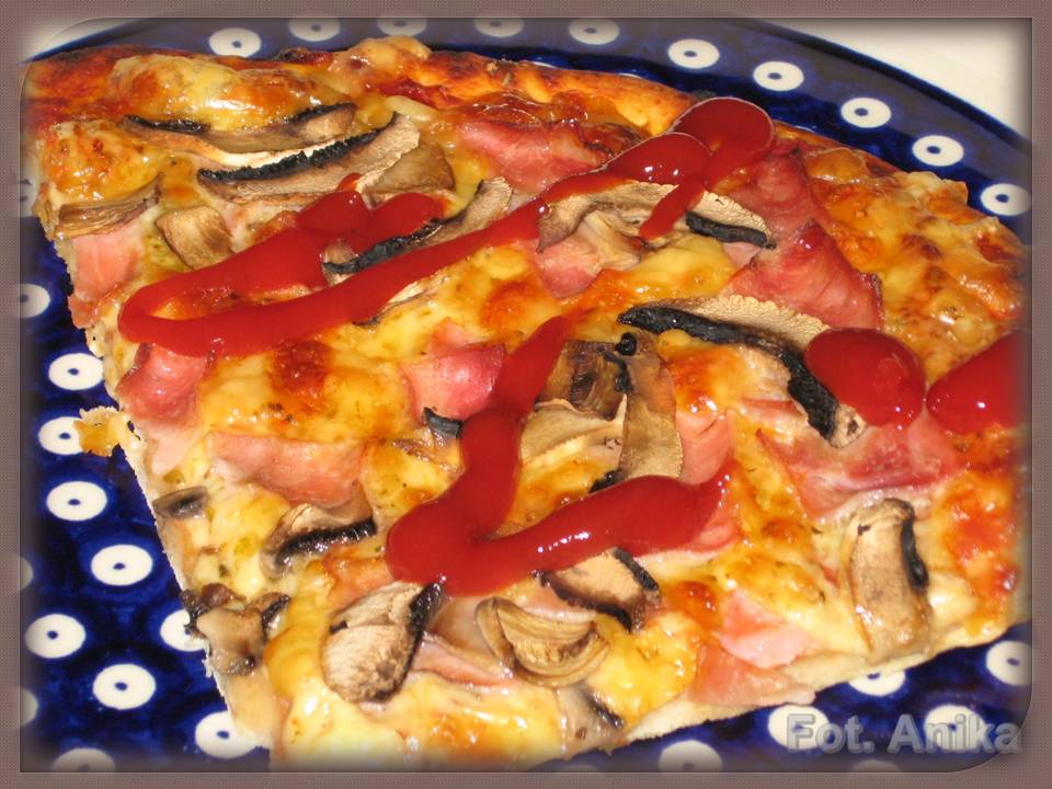 Domowa Kuchnia Aniki Pizza Na Cienkim Ciescie Jak Z Pizzerii