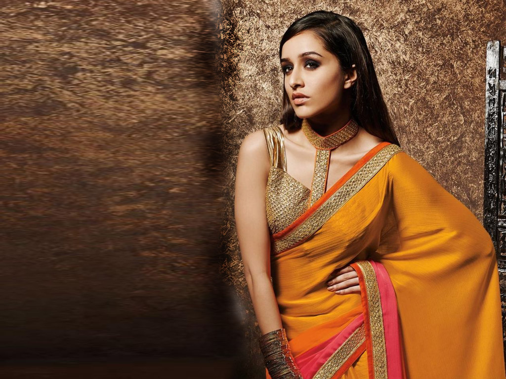 Shraddha Kapoor Hot Saree Images | MUSICTRENDZ