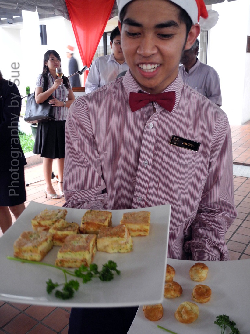 The World Through My Eyes Christmas Tree Light Up