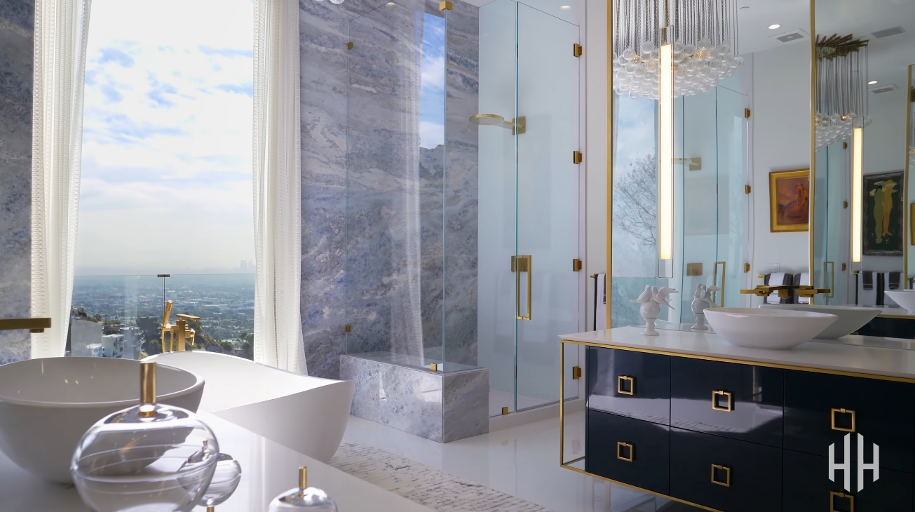 59 Photos vs. 1622 Viewmont Dr, Los Angeles vs. Luxury Mansion Interior Design Tour