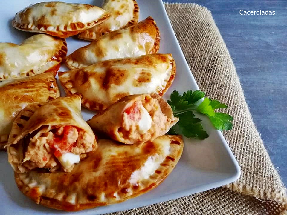 Empanadillas sencillas de atún y huevo | Caceroladas