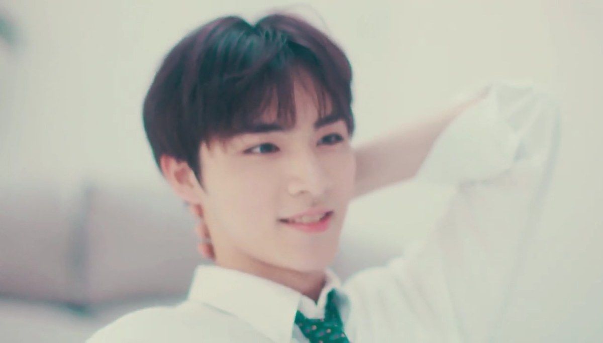 [theqoo] SM ROOKIES REVEALS A NEW MEMBER (XIAOJUN) ~ PANN좋아!