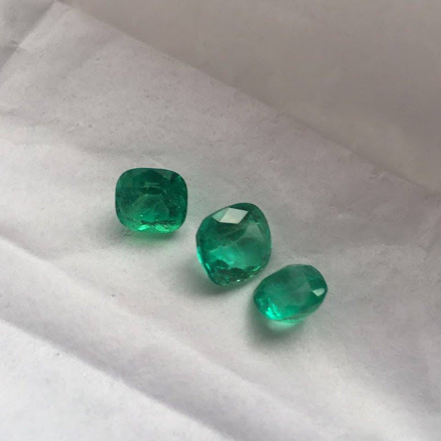 đá emerald