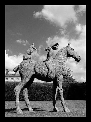 escultura de caballo