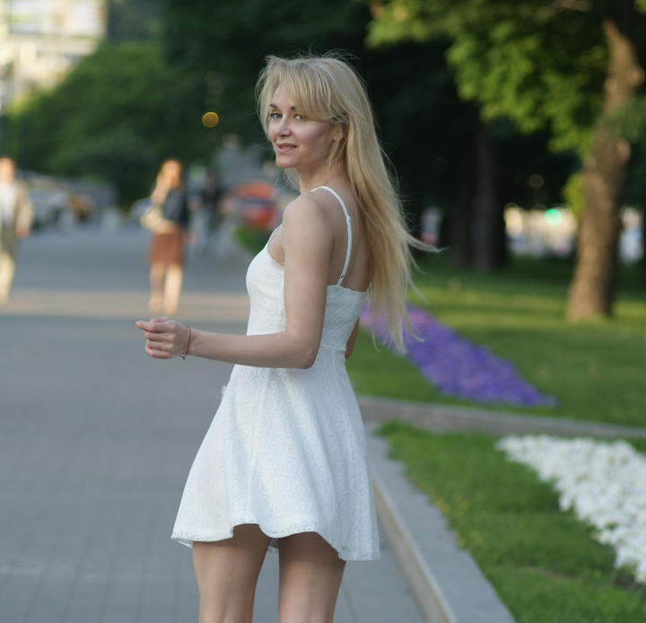 Белое Платье Идет