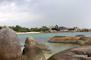 pantai tanjung tinggi belitung