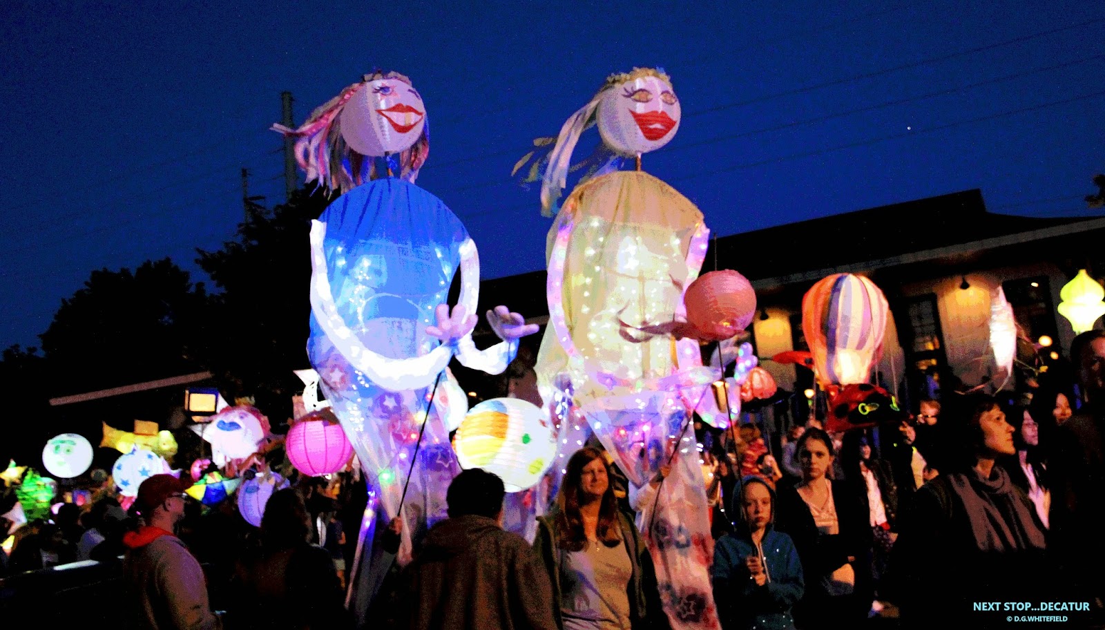 NEXT STOP...DECATUR: Decatur Lantern Parade