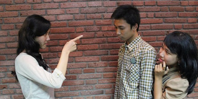 Kadang Suami Tidak Pernah Merasa Bahkan Sengaja Cuek Padahal 5 Dosa Suami Ini Yang Paling Meresahkan Istri Kadang Suami Tidak Pernah Merasa Bahkan Sengaja Cuek Padahal 5 Dosa Suami Ini Yang Paling Meresahkan Istri