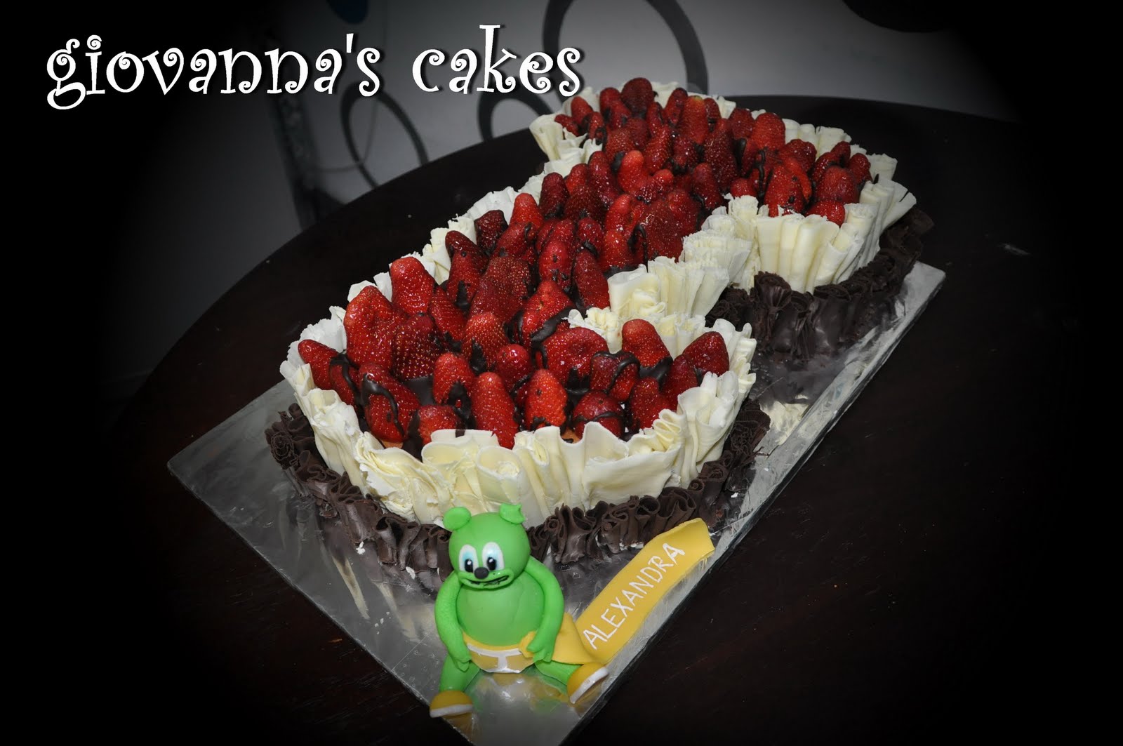 giovanna's cakes: latest chocolate & fruit decorated cakes
