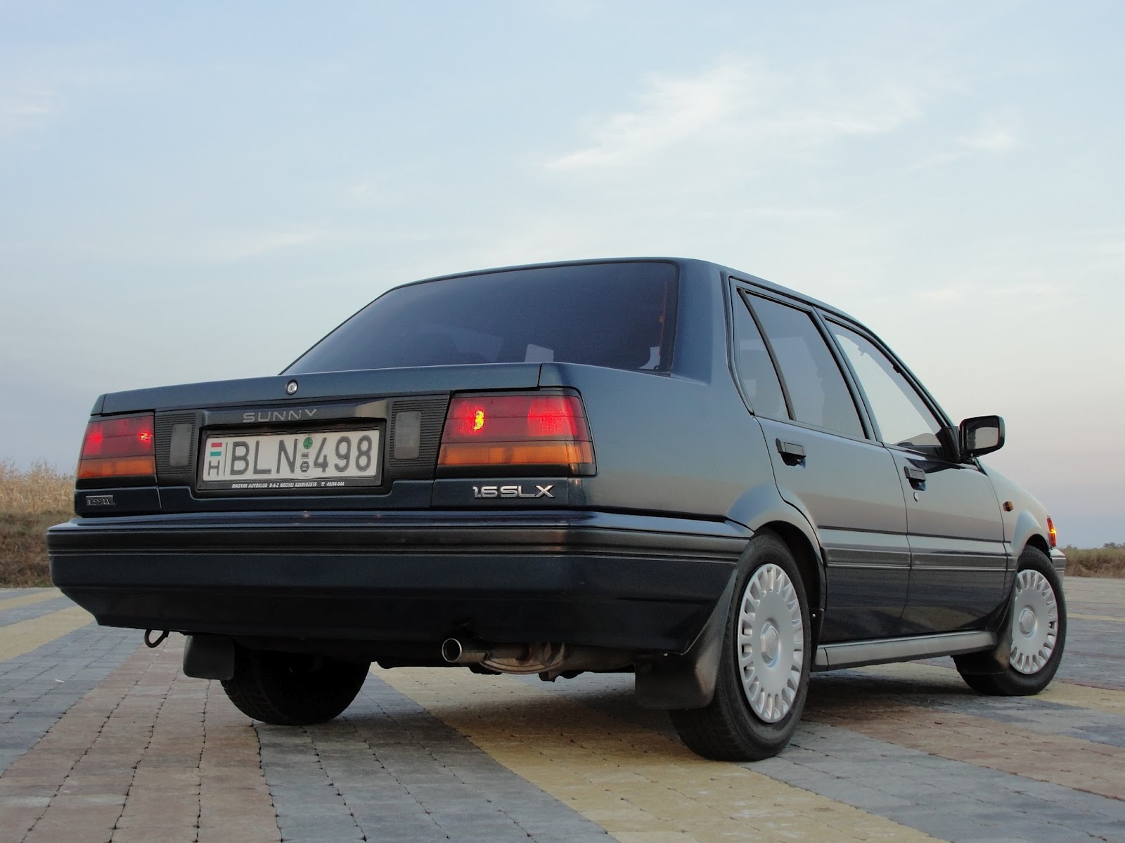 Nissan sunny jdm