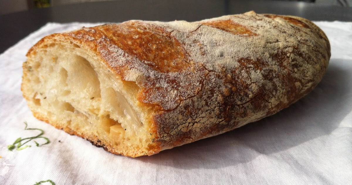 Wandering Bread: Roasted Garlic and Rosemary Baguette