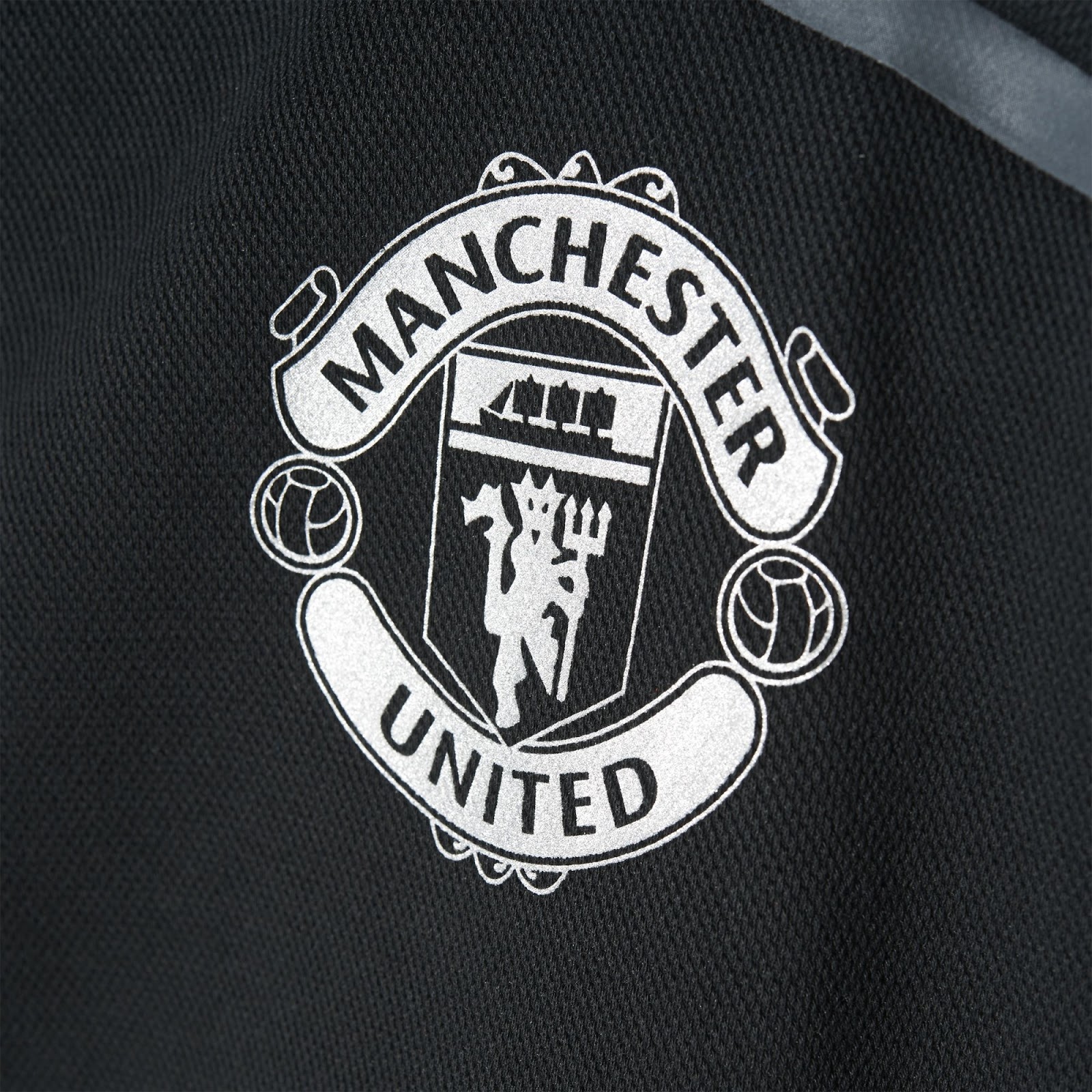 Manchester United 16-17 Anthem Jacket Released - Footy Headlines