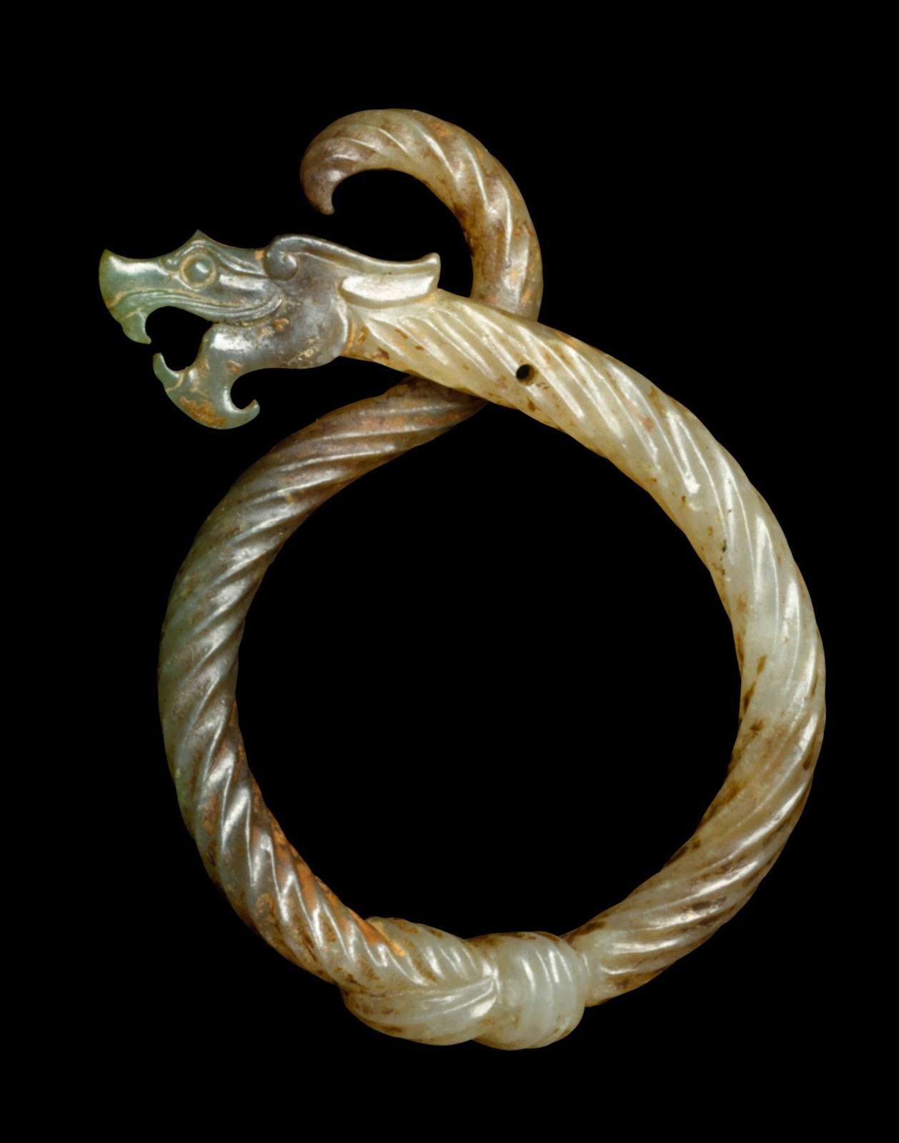 Zhou Dynasty Jade Dragon Pendant 周代玉龙坠