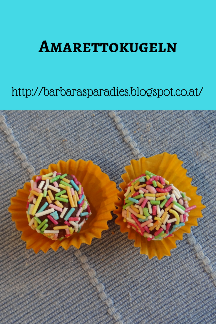 Weihnachtskekse: Amarettokugeln Weihnachtskekse: Amarettokugeln