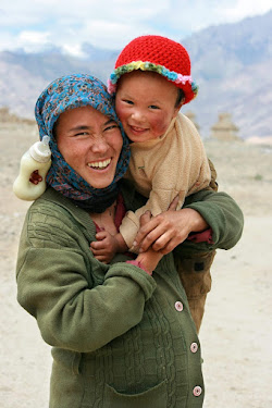Beauty of diversity. Photographs of moms around the world