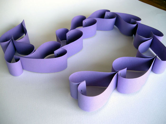 heart+paper+chain.jpg