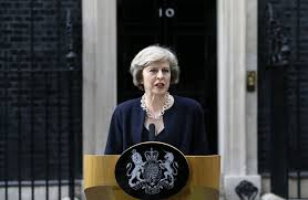 Αποφασισμένη η Τερέζα Μέι: Την επόμενη βδομάδα θα ξεκινήσουν οι συνομιλίες για το Brexit  