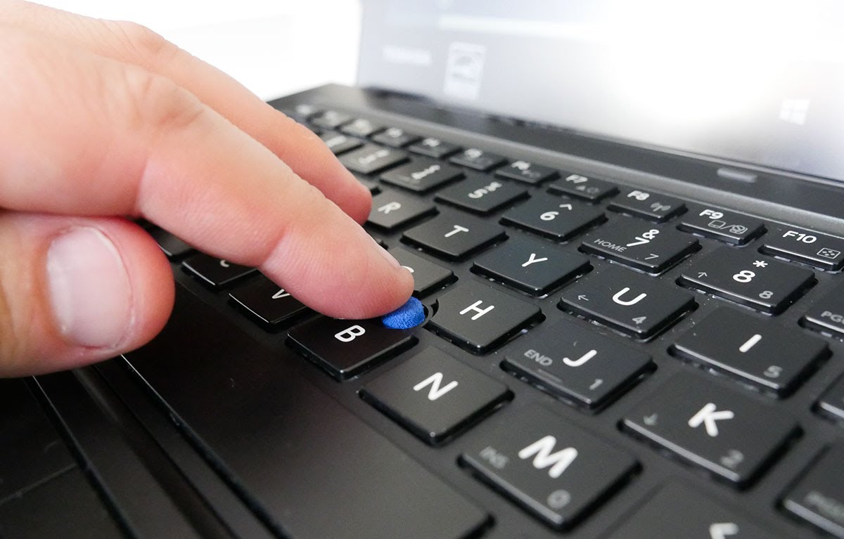 What are Pointing Devices? Explain ITA+Knowledge