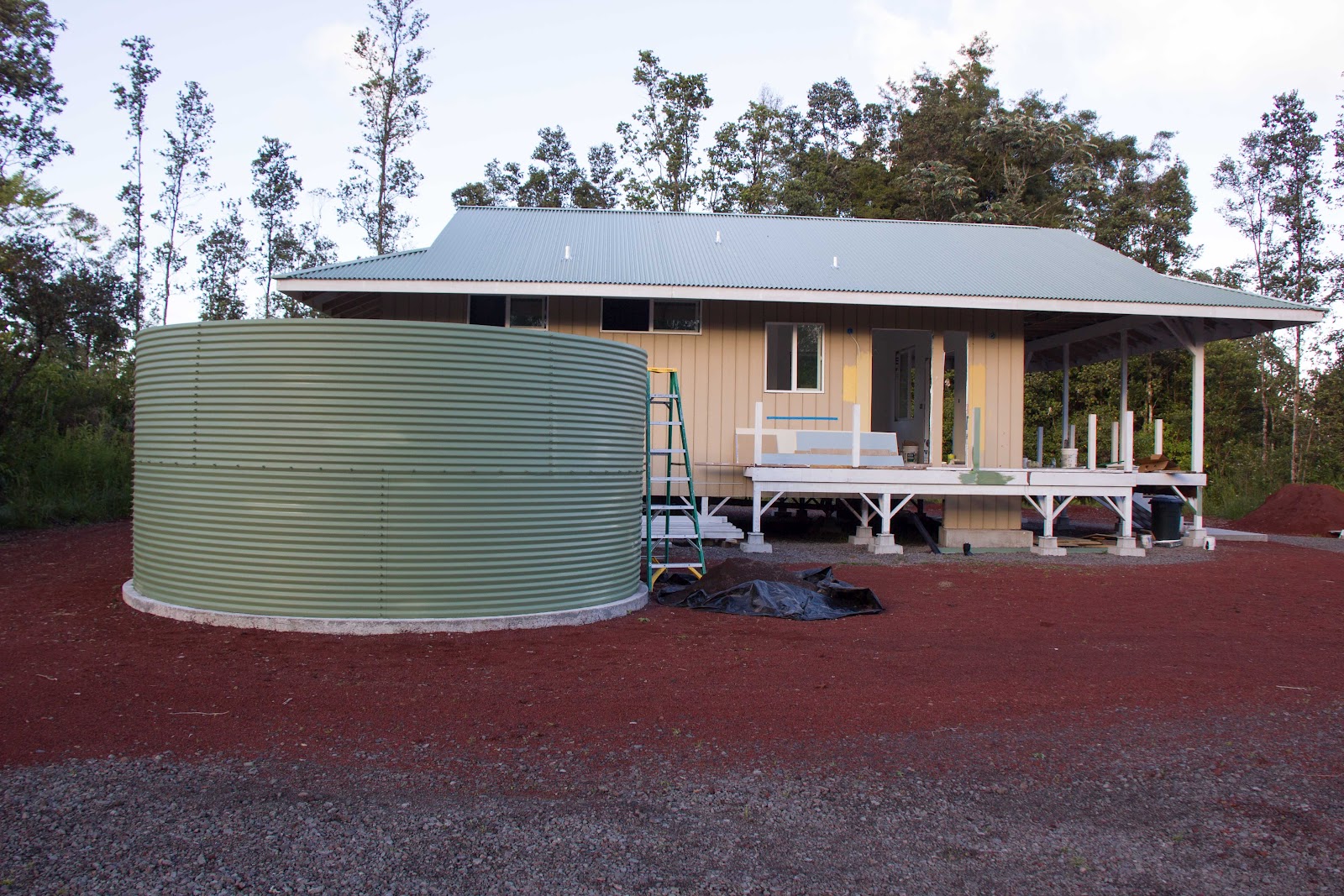 Big Island Living Water tank painting & taping