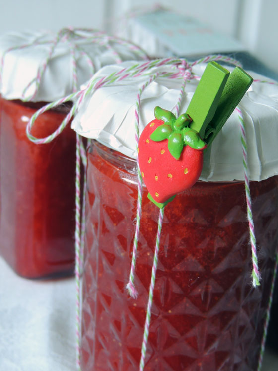 Erdbeer-Holunder-Marmelade mit Aperol