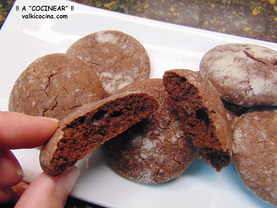 Galletas de chocolate craqueladas