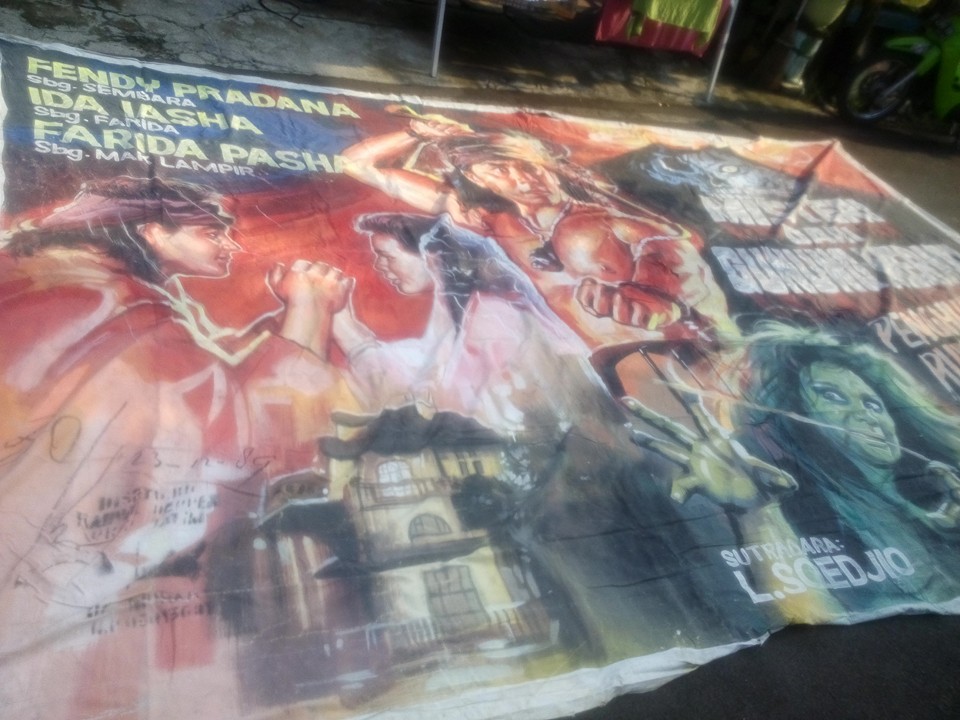 Sandiwara radio misteri gunung merapi