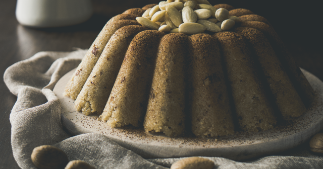sia´s soulfood foodblog: Grießkuchen mit Mandeln {Halvas simigdalenios}