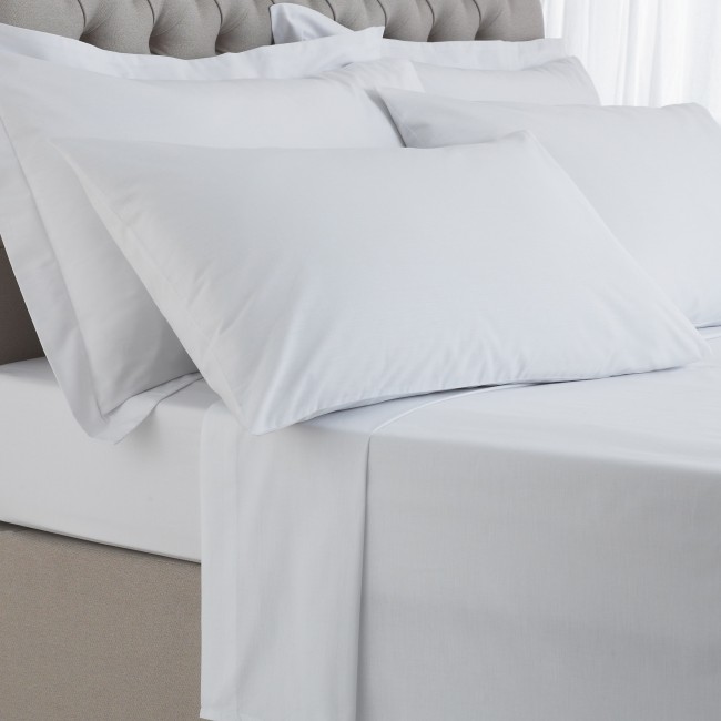 Guide About Bedsheets Flat sheet vs Fitted sheet