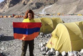 Primera mujer armenia alcanza cima del Everest