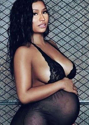 c Nicki Minaj throlls her fans with pregnancy photos