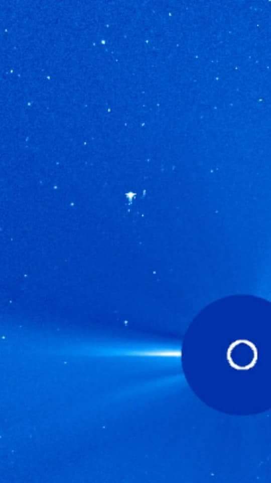 ( FOTOS , VIDEO ) Objetos Extraños Se Siguen Acercando Al Sol. ¿ Que Está Pasando? ( FOTOS , VIDEO ) Objetos Extraños Se Siguen Acercando Al Sol. ¿ Que Está Pasando?