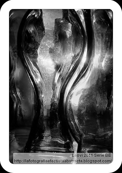 Foto Abstracta 3049 La sinuosa línea que nos separa - The sinuous line that separates us Foto Abstracta 3049 La sinuosa línea que nos separa - The sinuous line that separates us