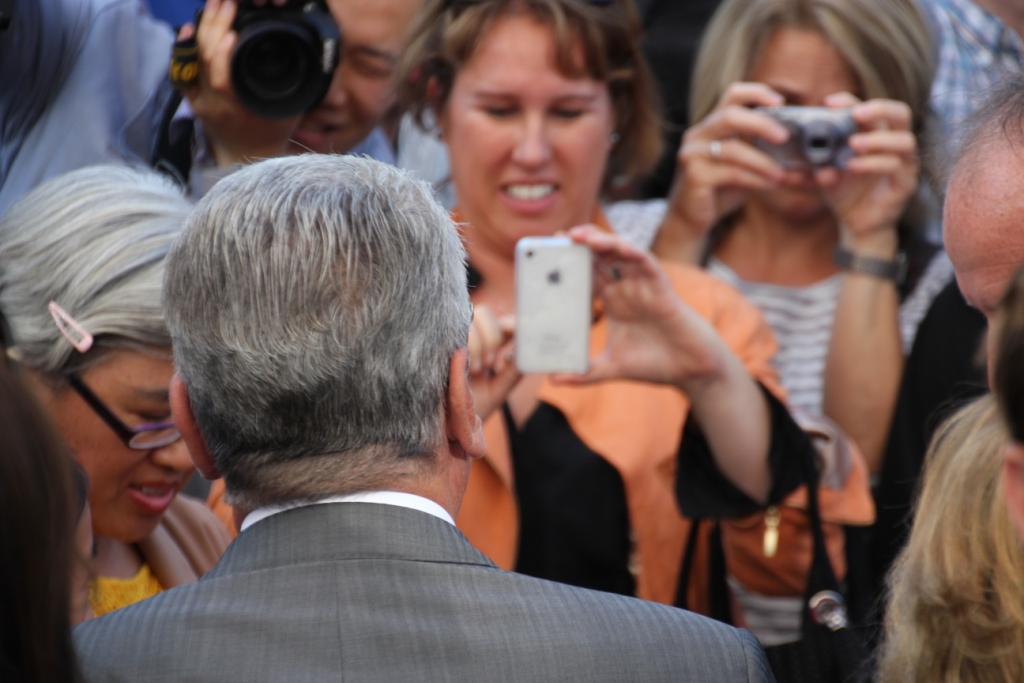 Jugendzentrum Am Zug Burgerfest Des Bundesprasidenten