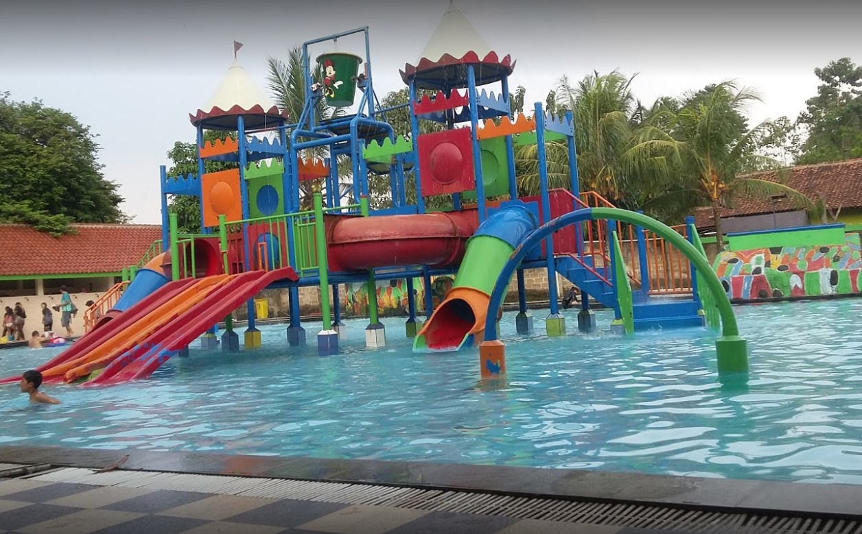 Kolam Renang Taman Wisata Pasir Putih Sawangan Depok