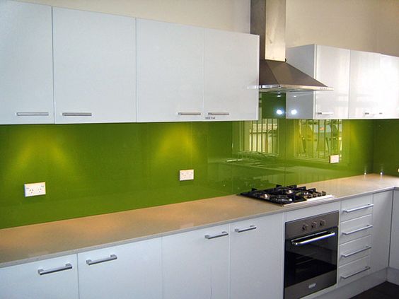 Splash glass protector for the kitchen in New York